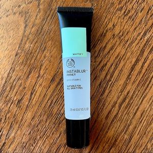 The Body Shop Instablur mattifying primer unused